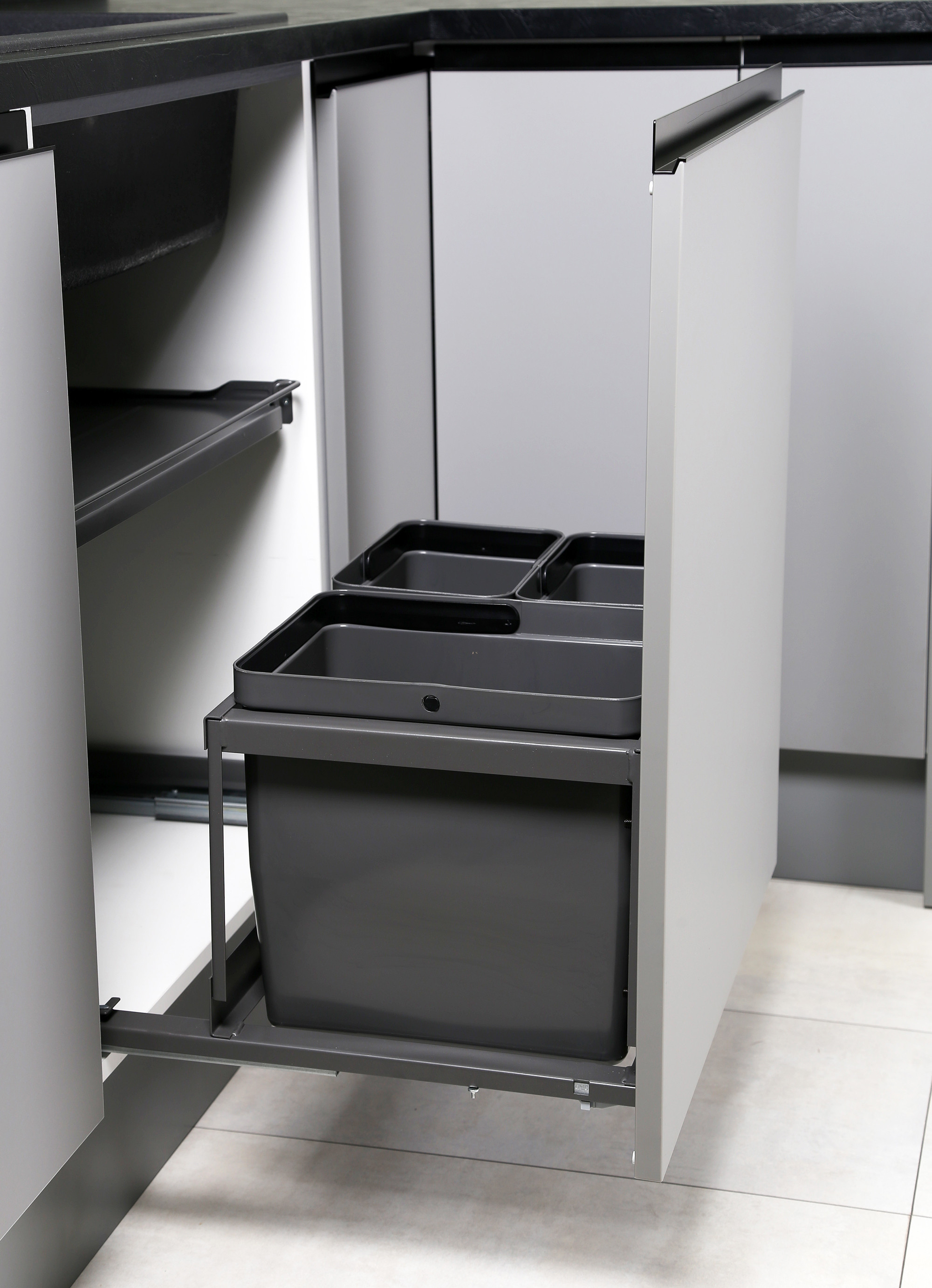 Pull Out Waste System 3 Bins