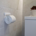 TOILET ROLL HOLDER WHITE LM 46