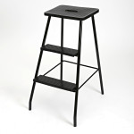 STEP STOOL BLACK/BLACK LM 182